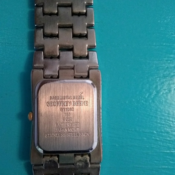 Vintage Geoffrey Beene Watch - Picture 5 of 8